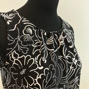 Black & White Floral Sleeveless Blouse